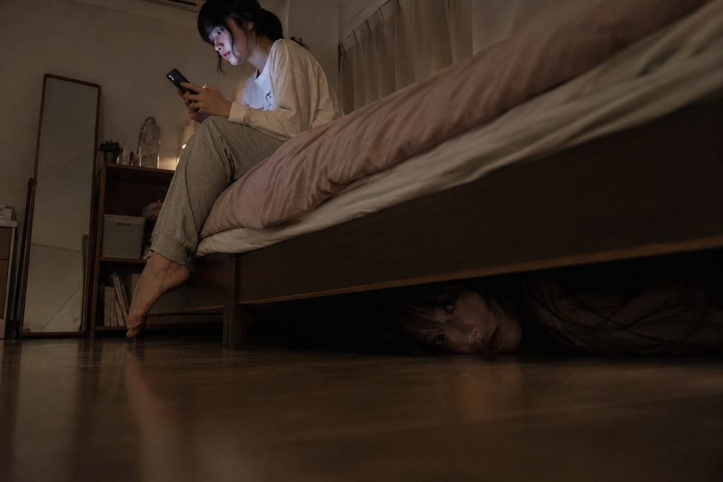 上の人誰…？