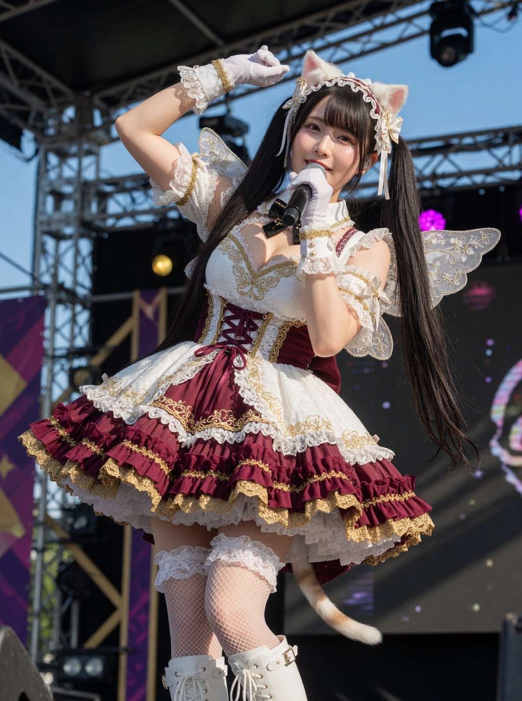 黒ツイにゃん
