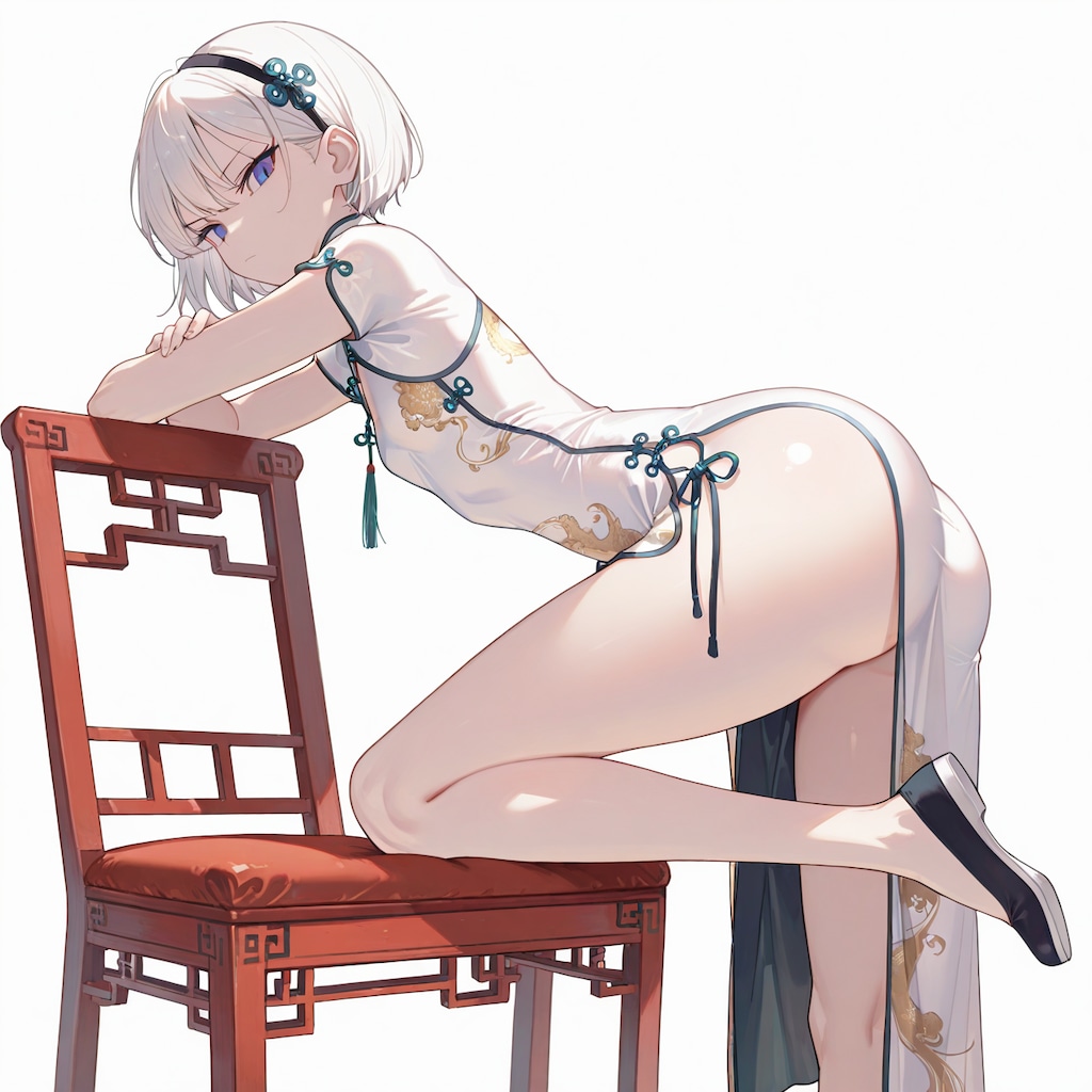 細身チャイナのサイドスリット