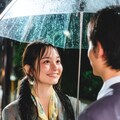 「びしょ濡れの美女に雨の日に傘を貸すサラリーマン　ほれてまうやろー」 6枚目