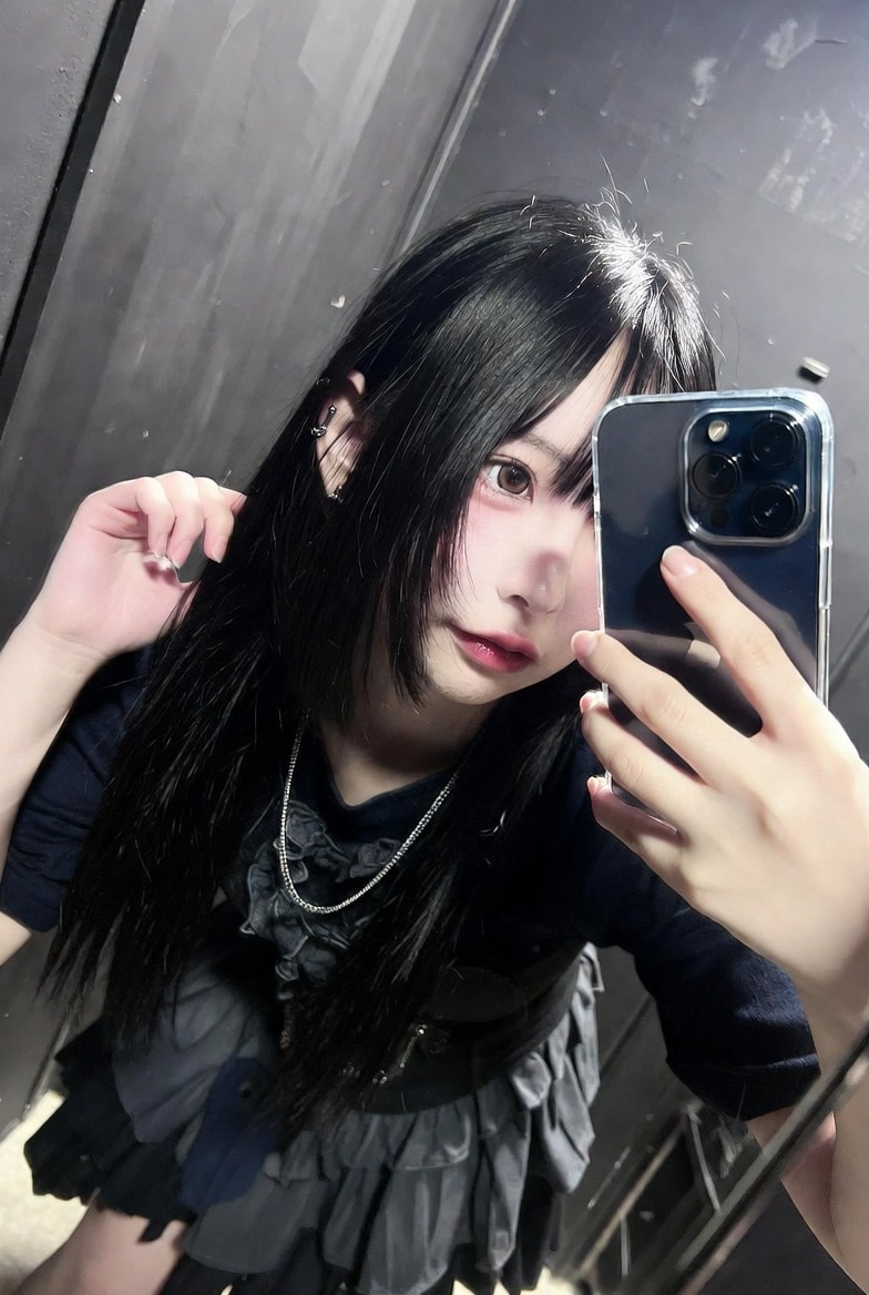 selfie | の人気AIイラスト・グラビア