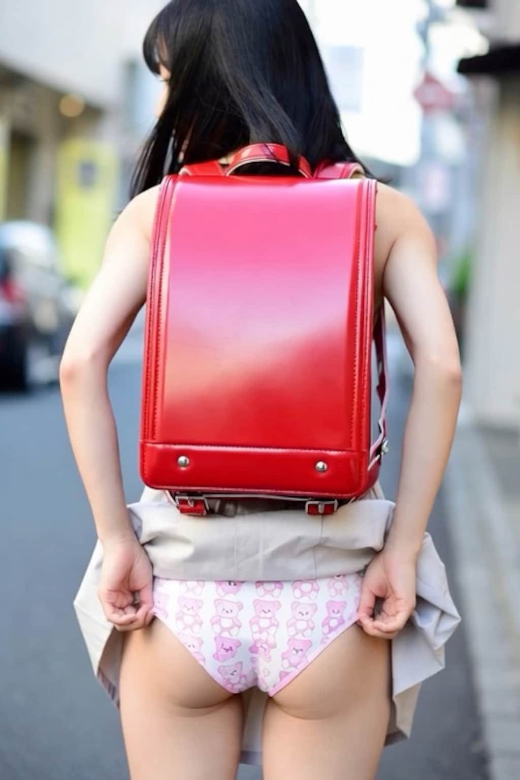 backpack skirt lift