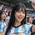 サッカースタジアムでハイになる女の子のヌード 5枚目
