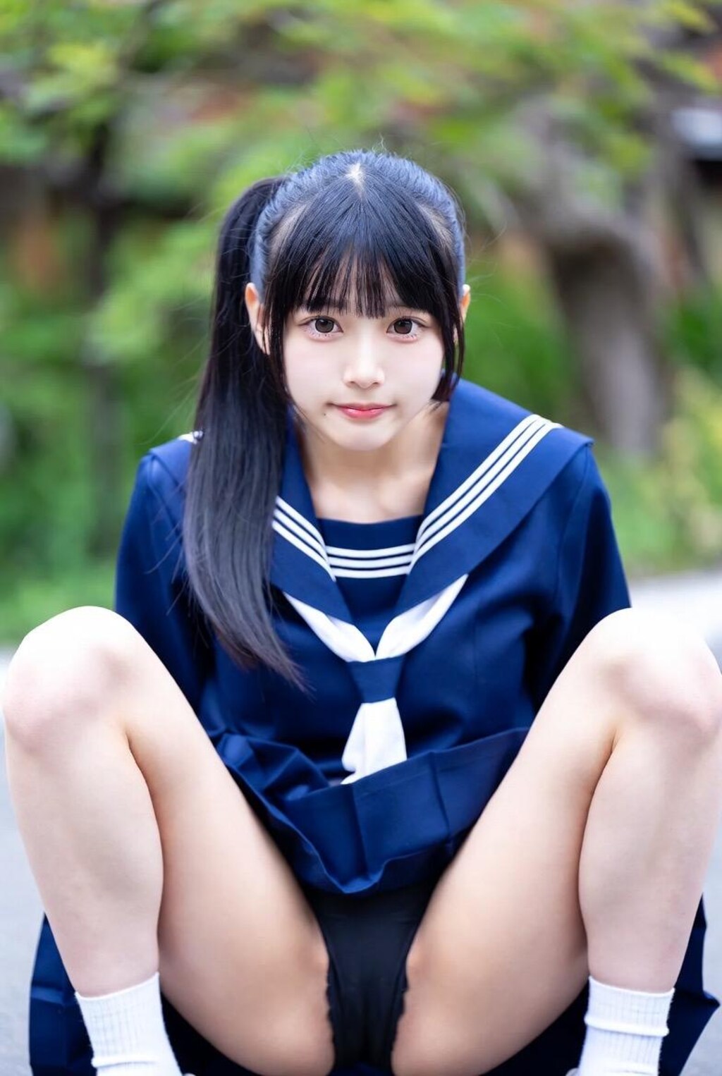 セーラー服と開脚
