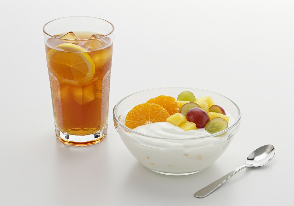 デザートのフルーツ入り豆乳ヨーグルト