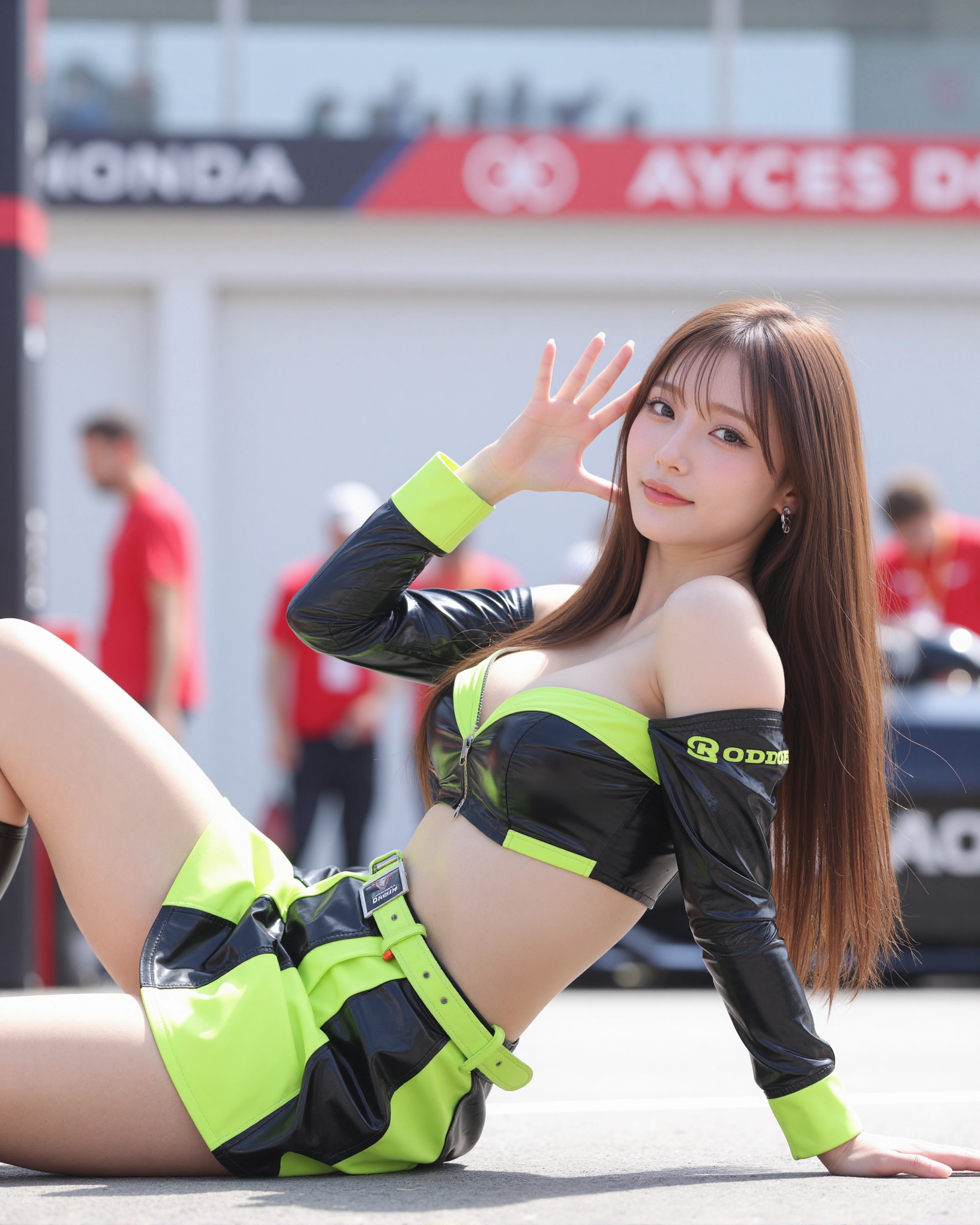 痴女レースクイーン / seductive race queen