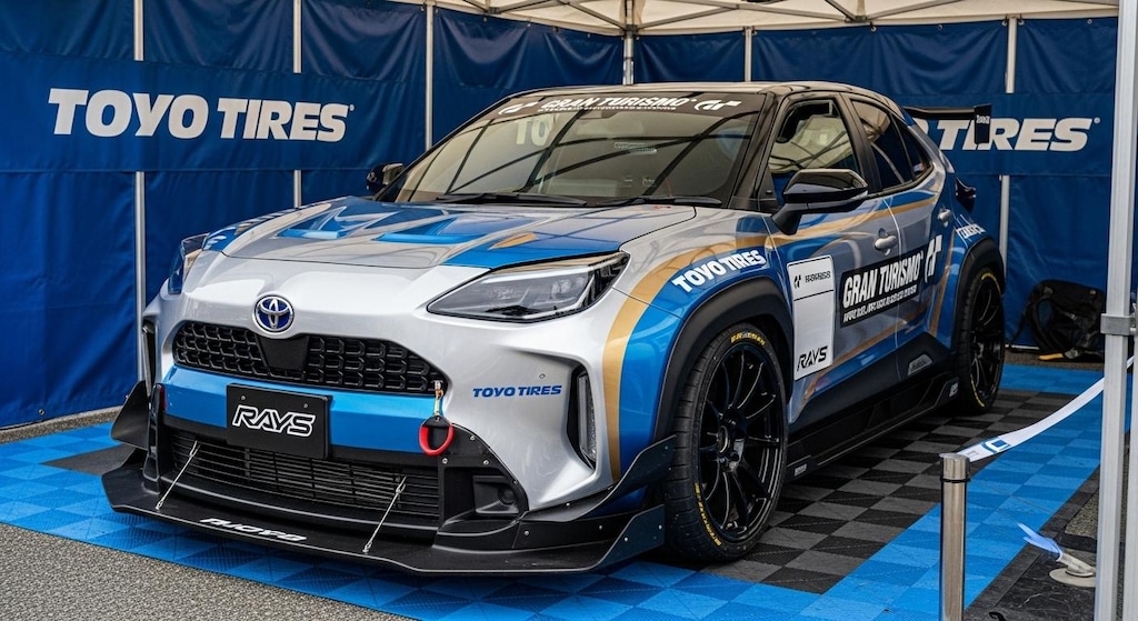 トーヨータイヤヤリスクロス