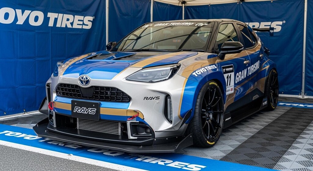 トーヨータイヤヤリスクロス