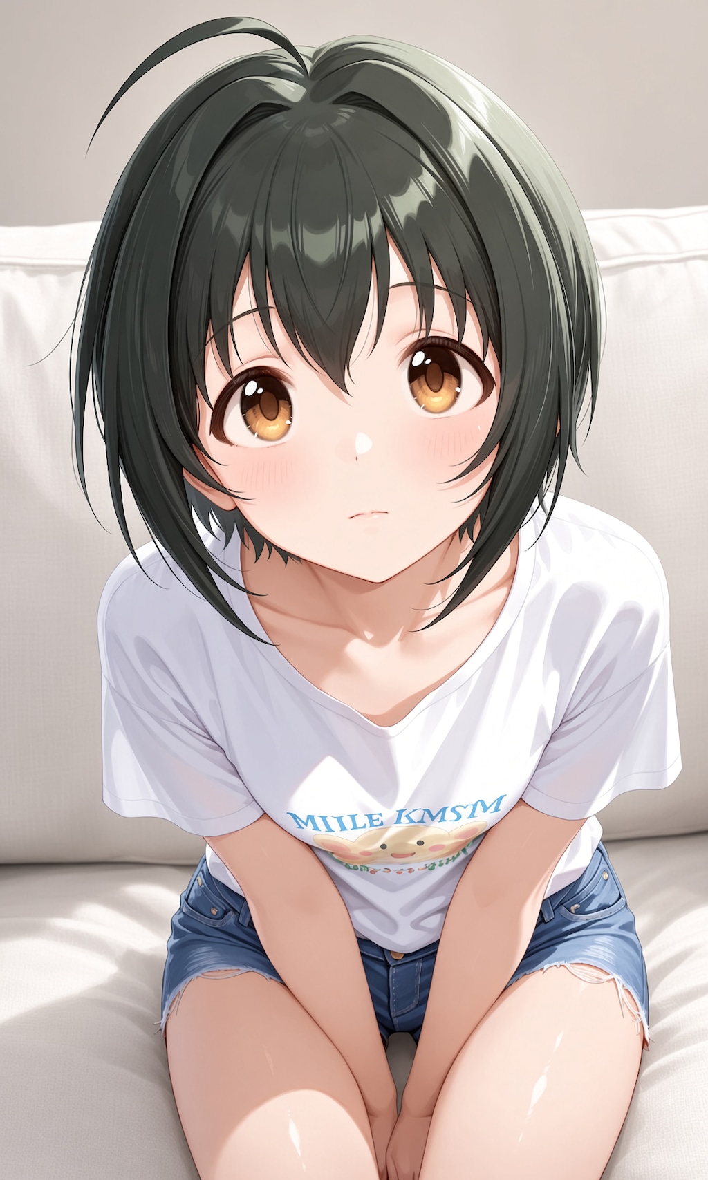 アイスを咥えてぼけーっとしている美穂