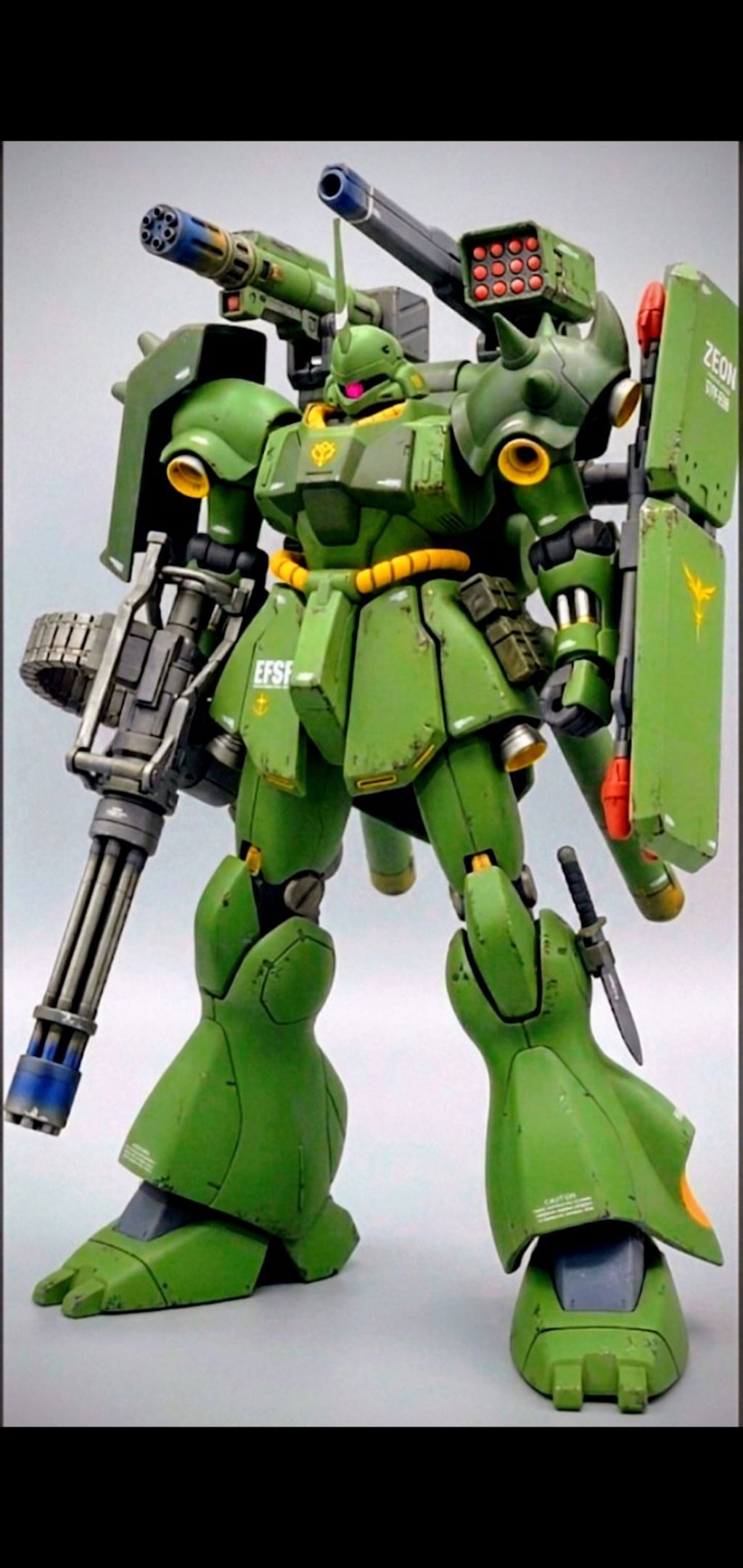連邦とジオンの怨念融合試作機、　　　　　　　　　　　　　　　　👁蒼眼のヘカトンケイル。