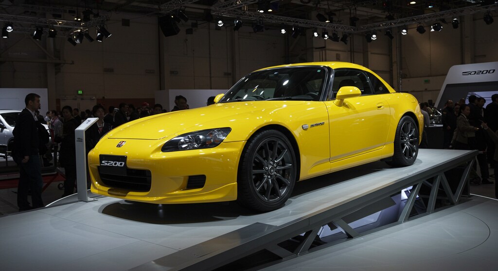 S2000