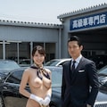 契約が決まった女の子 3枚目