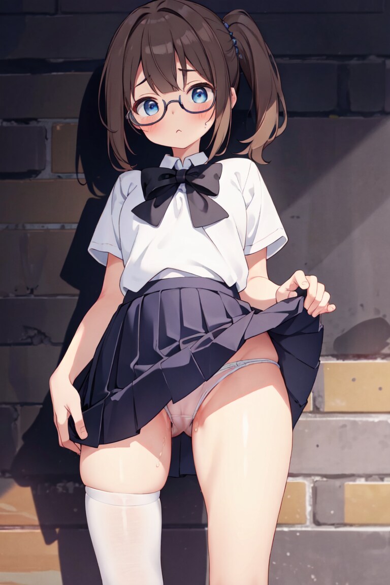 薄暗い裏路地で…