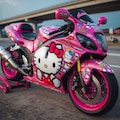 ハローキティカラーのスズキ隼 3枚目