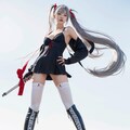 たぶん、殺し屋（武器っぽいものを構えてる少女？） 2枚目