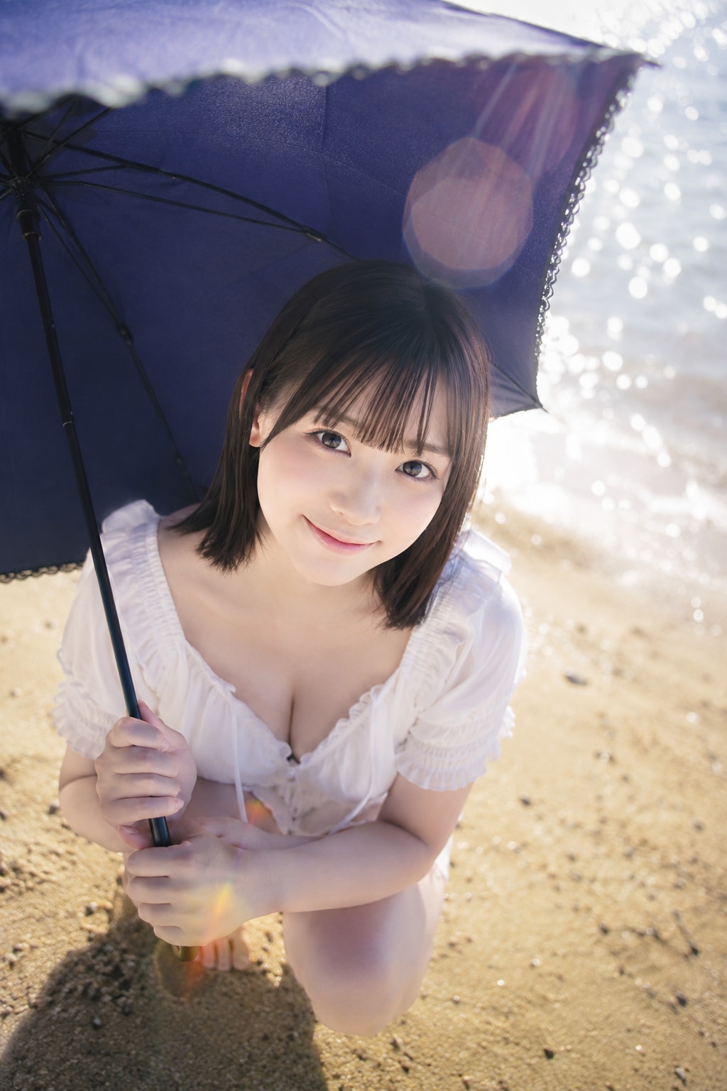 潮風と可愛い女子の甘い微笑み