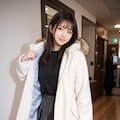 コートを着ているOL 2 5枚目