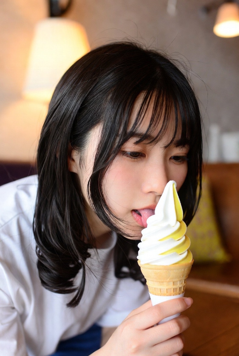 美女とアイス011 | の人気AIイラスト・グラビア
