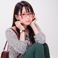 秋服お姉さん 2枚目