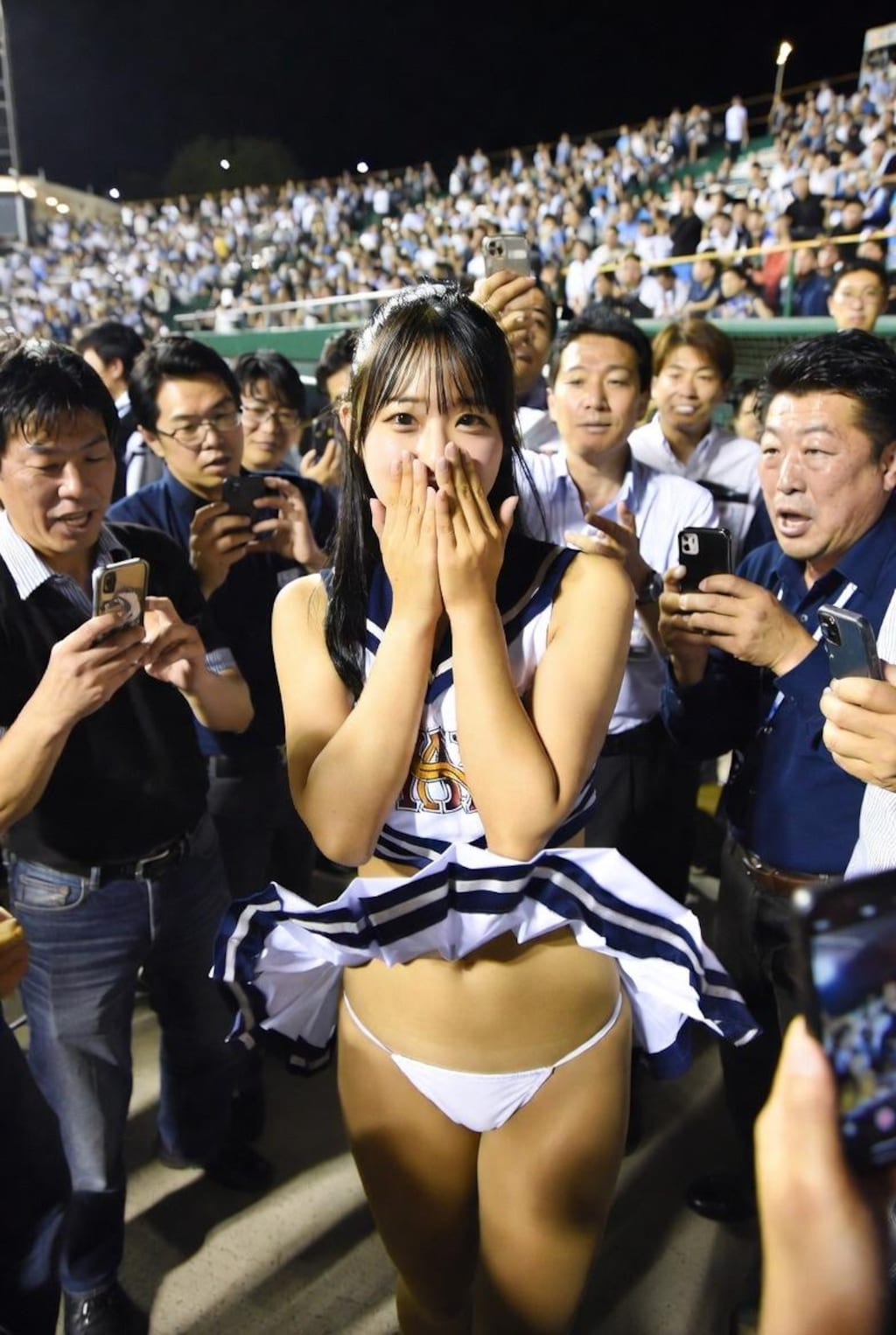 チアガールのパンチラ