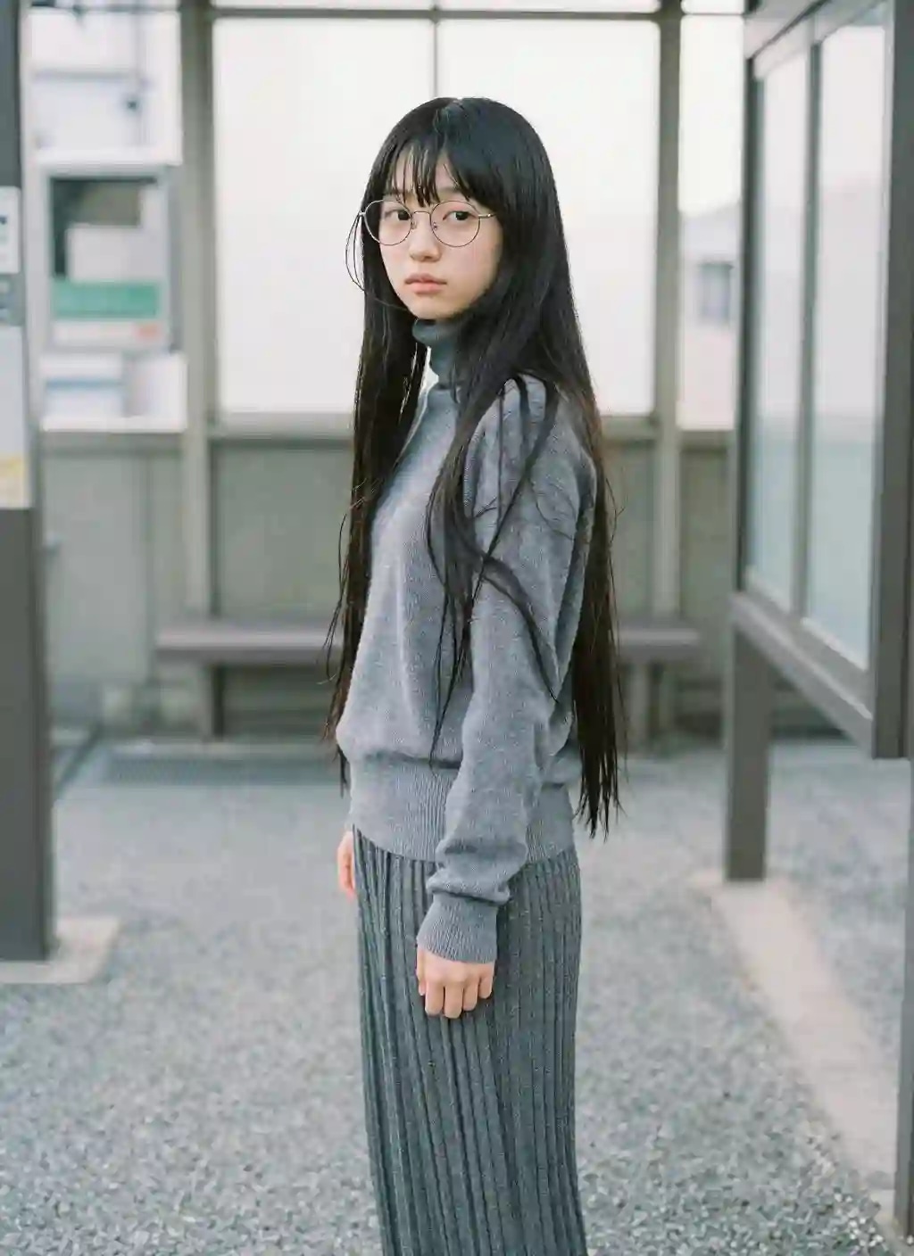 黒髪長髪眼鏡っ娘