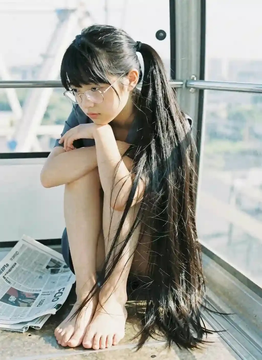 黒髪長髪眼鏡っ娘