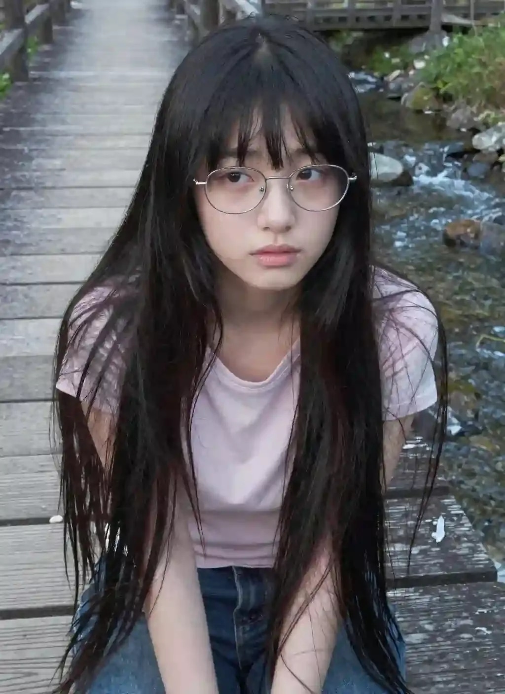 黒髪長髪眼鏡っ娘