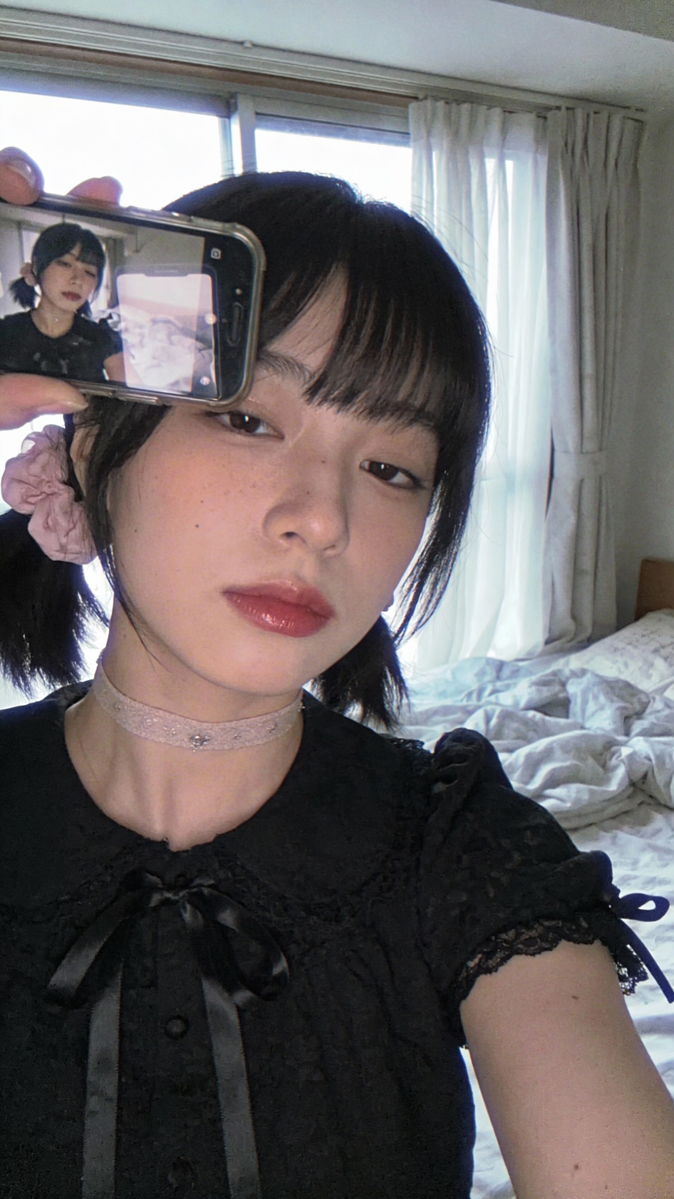 Silent Reflection in Lace | の人気AIイラスト・グラビア