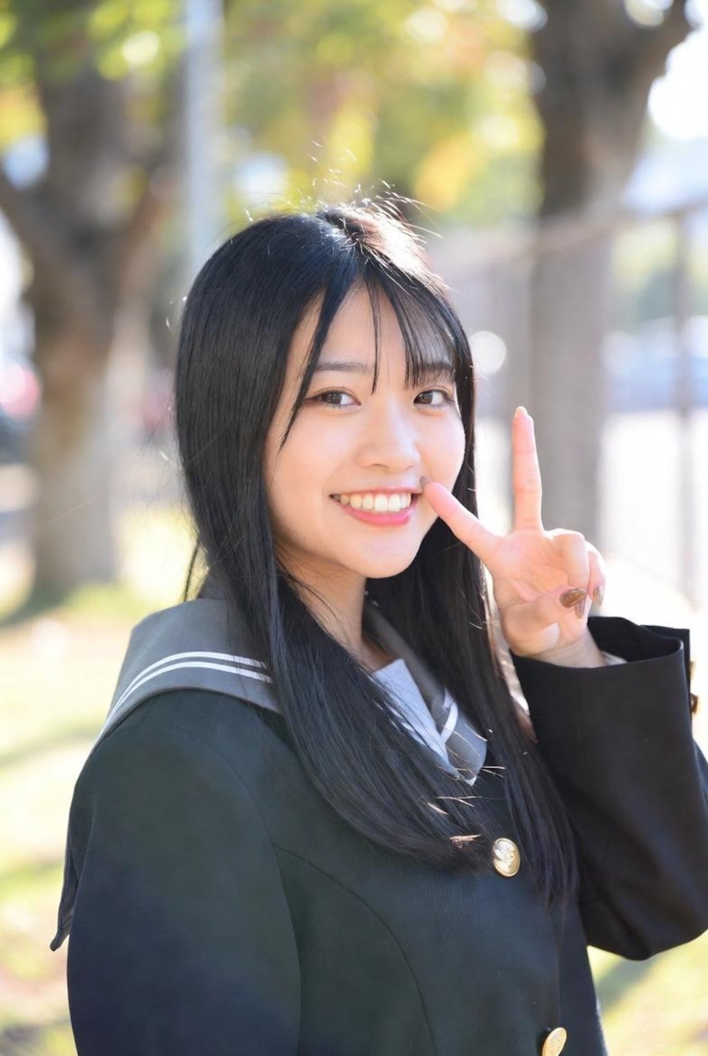 制服トップレスピース