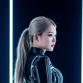 豊満女 3枚目