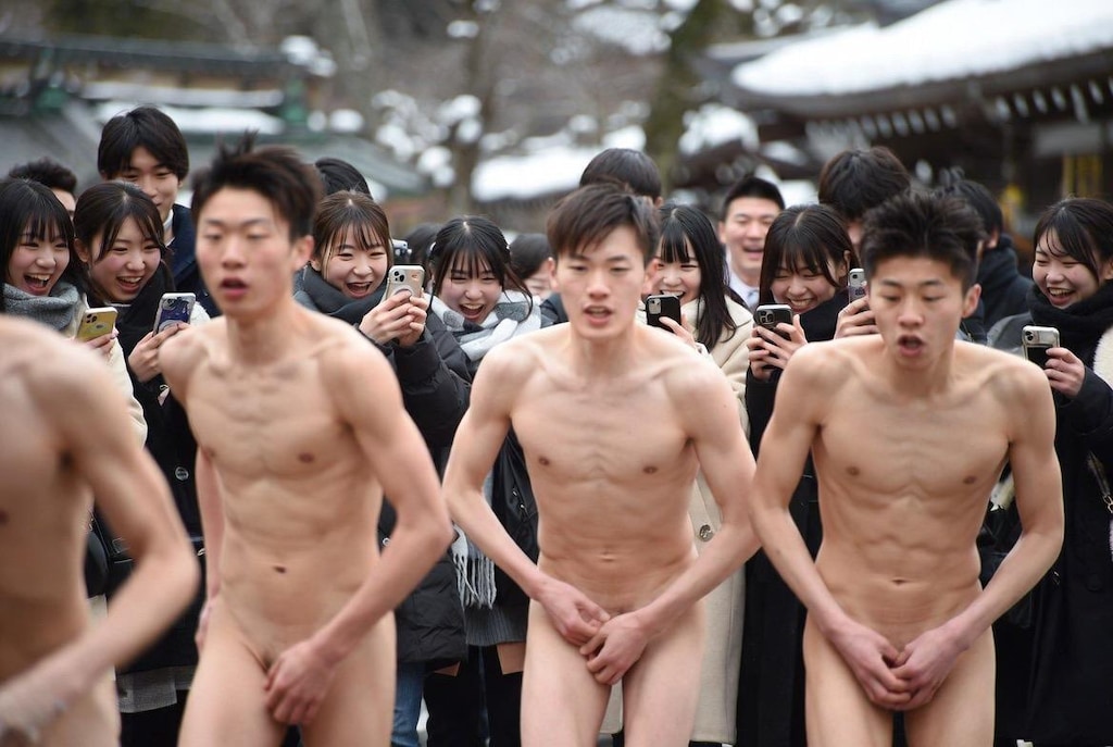 男の裸祭り1