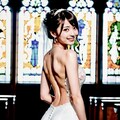 バックレスの花嫁 2枚目