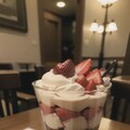 ストロベリーパフェ 3枚目