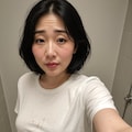 かわいいおばさんにブルマでおもらし自撮りしてもらう 9枚目