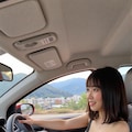 日が暮れてきて、山に入って対向車も少なくなったので、もっと冒険して脱いで運転してみることにw 4枚目