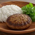８月９日はハンバーグの日、パクチーの日 3枚目