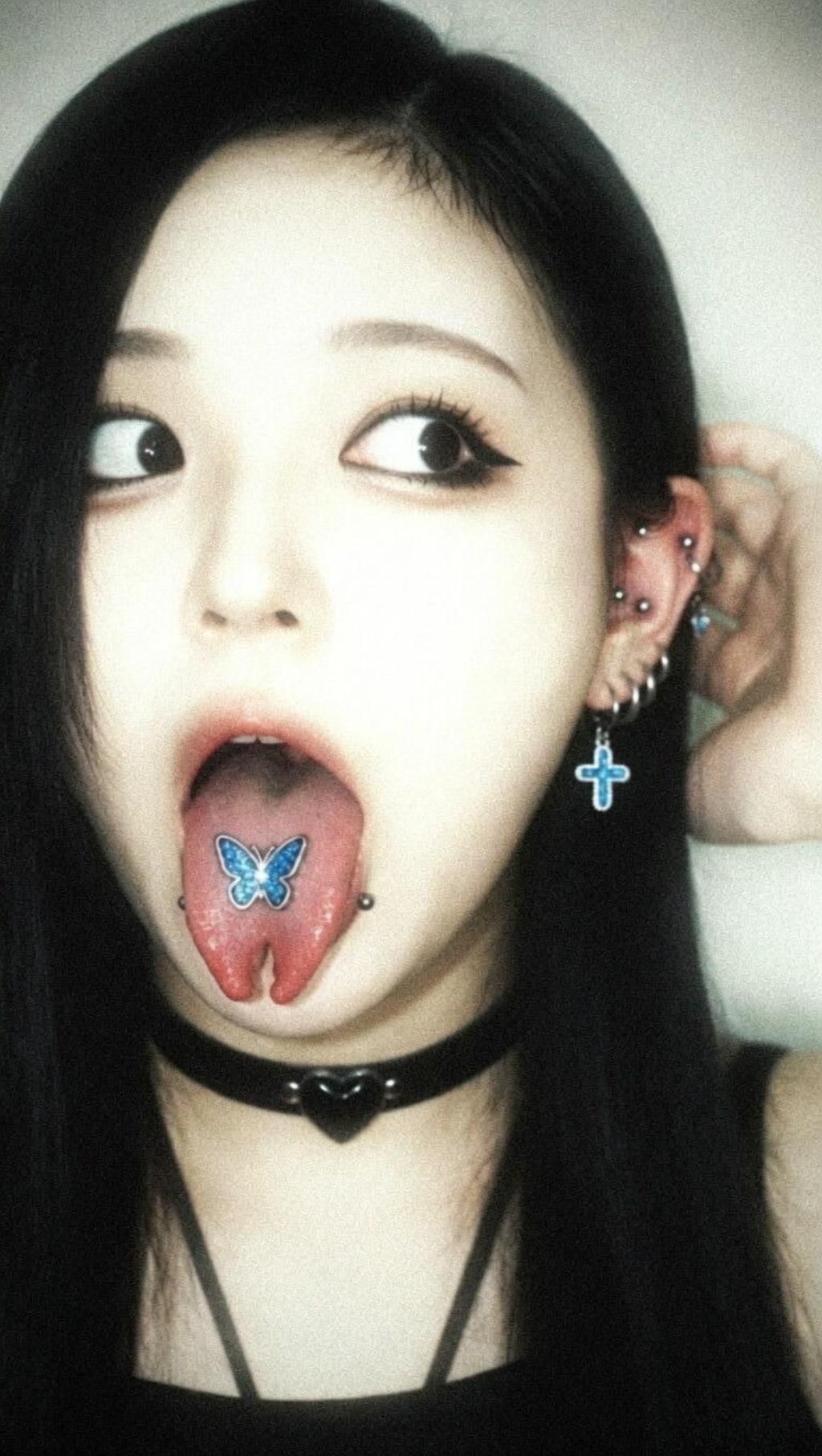 蛇にピアス