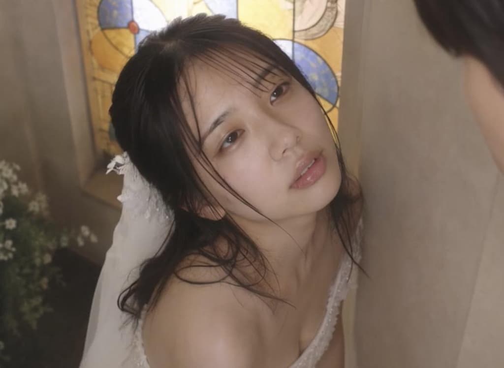 美しい花嫁、舌を絡めて