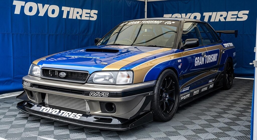 トーヨータイヤレガシィセダン