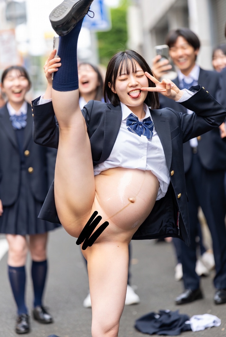 登校中に下半身露出しちゃう妊婦JK♡