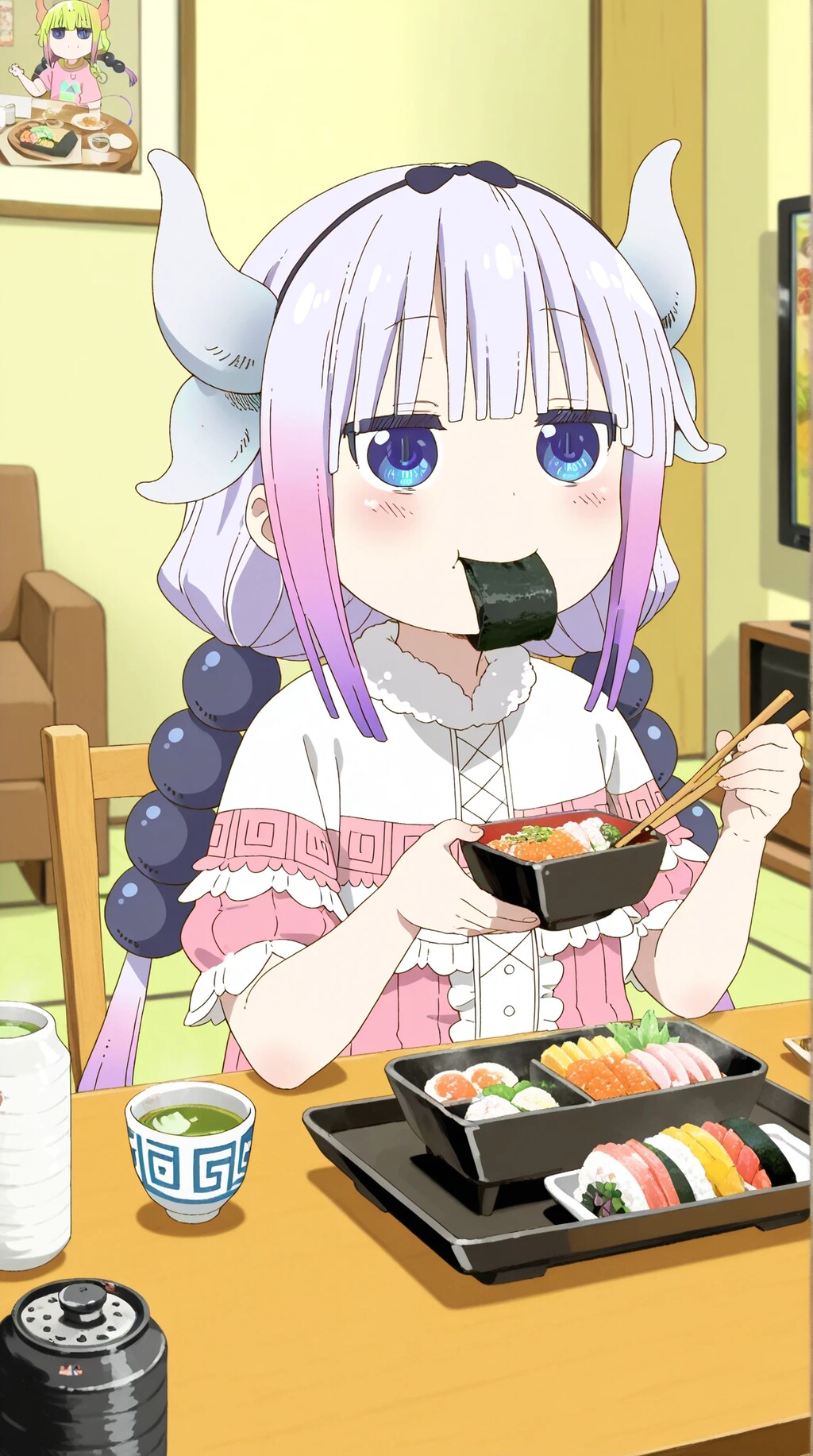 小林さんちのメイドラゴン　カンナ　🐲　お寿司を食べる！
