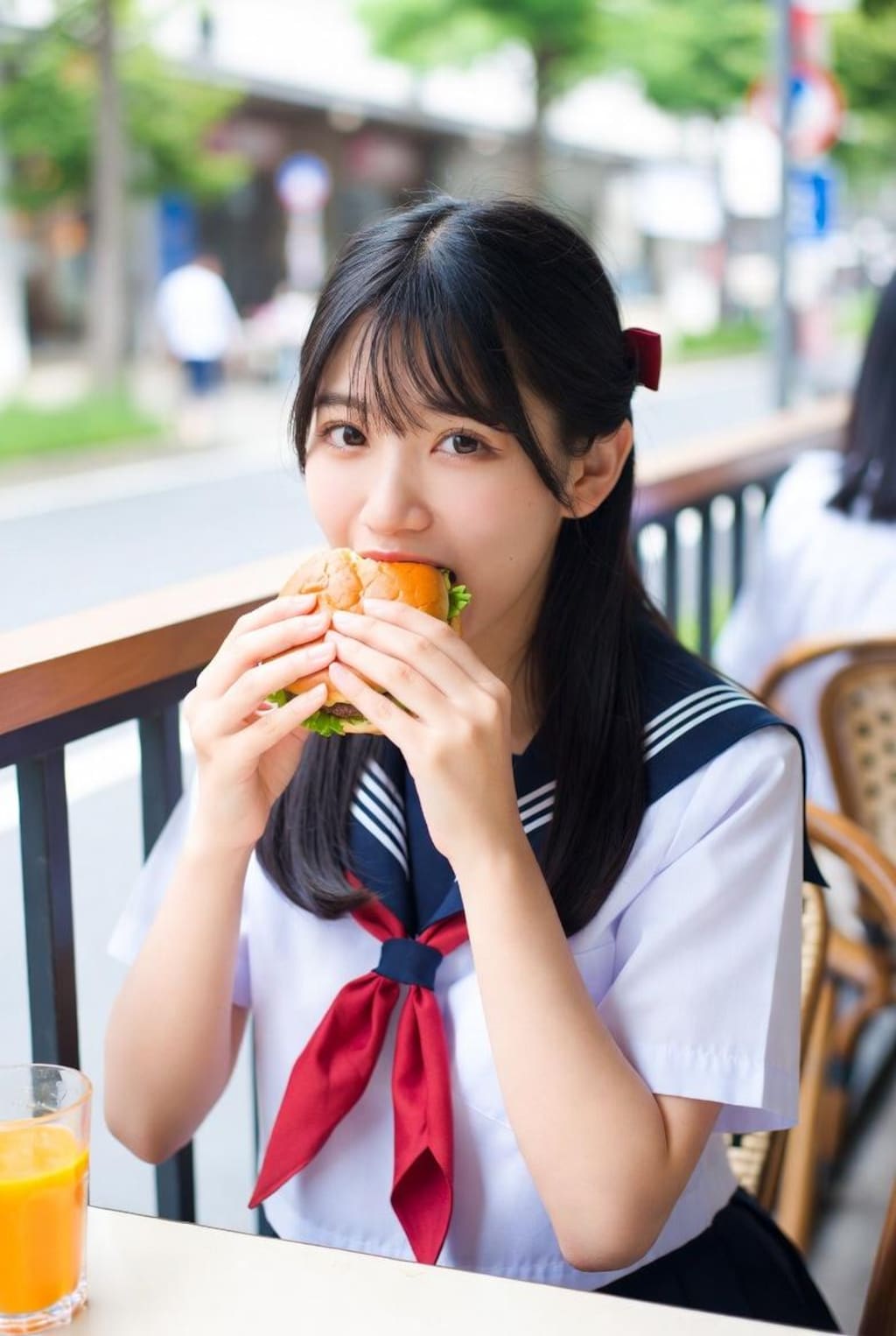 カフェバーガー