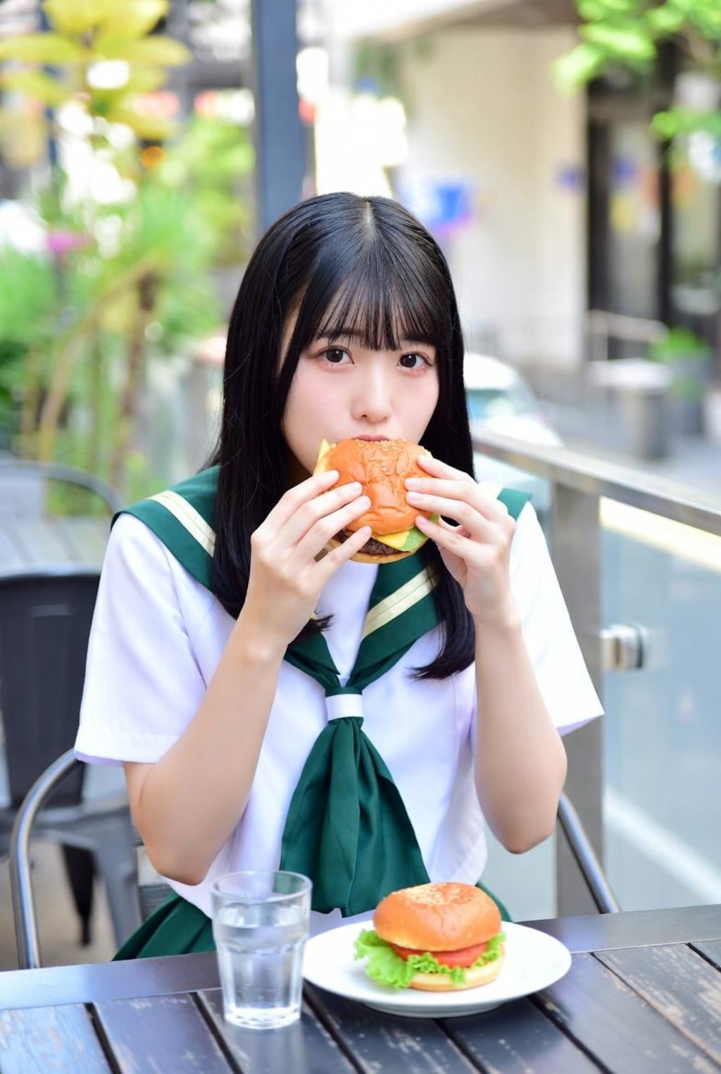 カフェバーガー