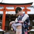 着物からチラリ 2枚目