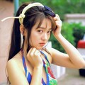 髪を結ぶ 3枚目