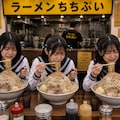 ラーメン屋さんに通う女の子 7枚目