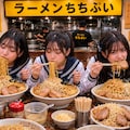 ラーメン屋さんに通う女の子 6枚目