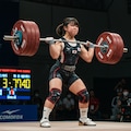 ウエイトリフティング女子 4枚目