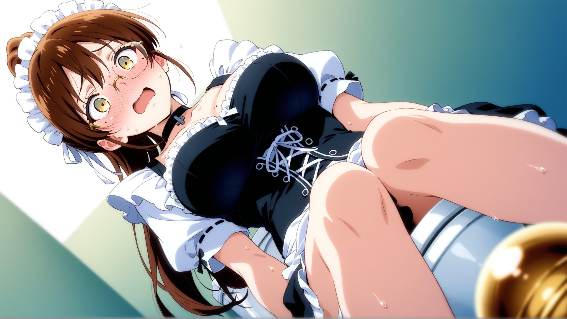 メイドサラさん休憩中