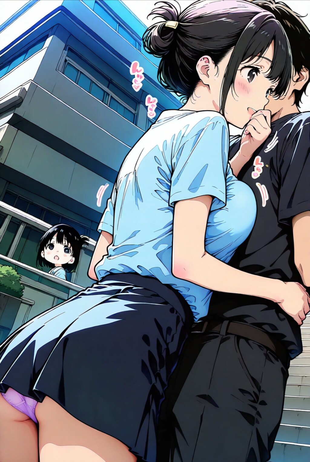 やわらかぁいちょっと自慢のおっぱいをぶにゅっと押し付けて、密着しながらおっきくなってガチガチになっている股間の突起を感じて、（色々と想像して）思わずニンマリしちゃう いとこの姉ちゃん